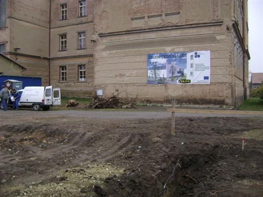 Předmětem projektu je výstavba nové víceúčelové sportovní haly při základní a mateřské škole v Kopidlně. 