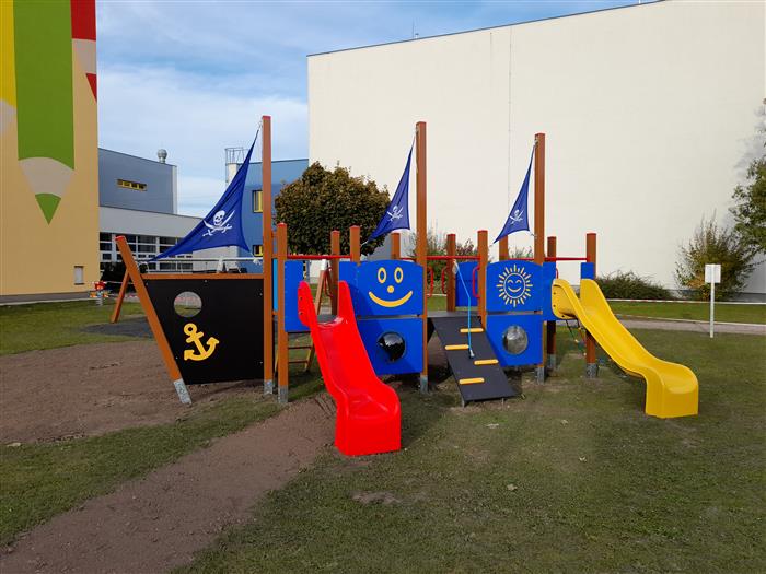 Dětské hřiště u MŠ_